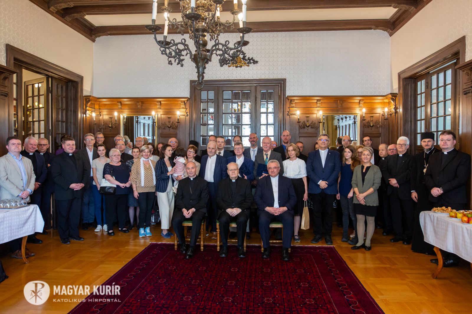 Az MKPK Pro Ecclesia Hungariae díj II. fokozatát adományozta a Magyar Kurír három újságírójának, Bodnár Dánielnek, Bókay Lászlónak és Mészáros Ákosnak